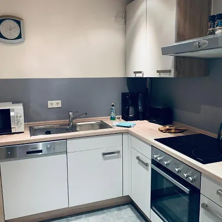 Naturstrand - 86m² - 4 Betten - Parkplatz Apartment *